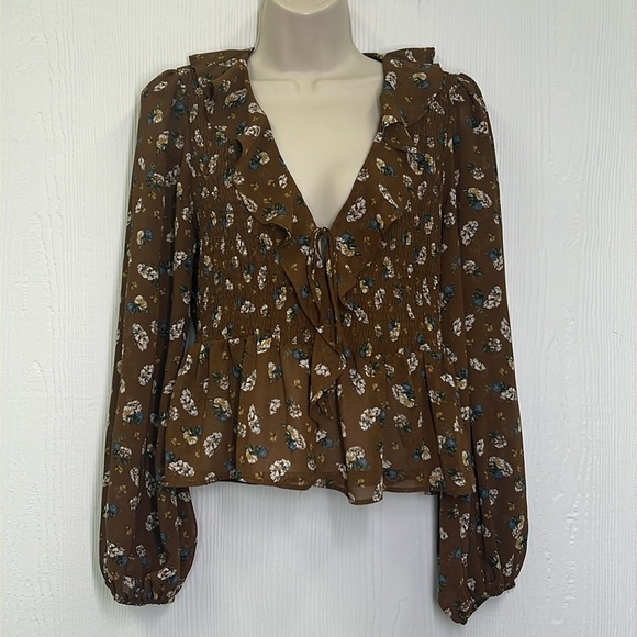 ASTR The Label - Ditsy Floral Brown Ruffle Balloon Long Sleeve Smocked Blouse M - Picture 3 of 13